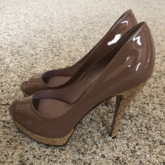 Women’s Gucci Patent Leather Heel - Picture 3 of 5